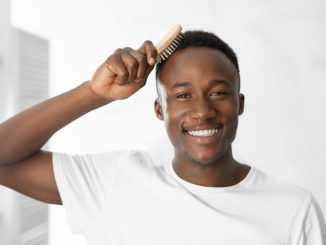Haarbürste gegen Haarausfall