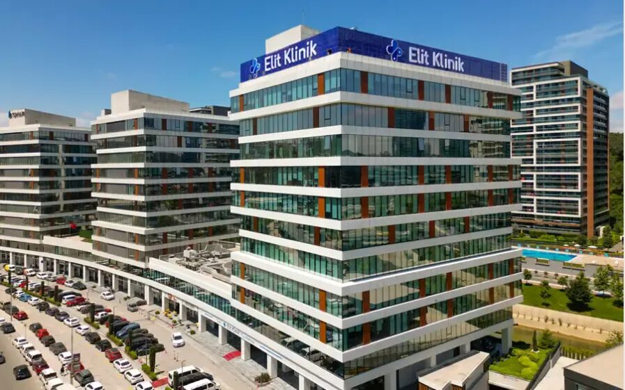 Bild zeigt die Elit Klinik in Istanbul in einer Außenansicht
